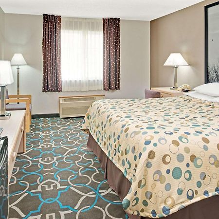 Super 8 By Wyndham Walnut Hotel Eksteriør billede
